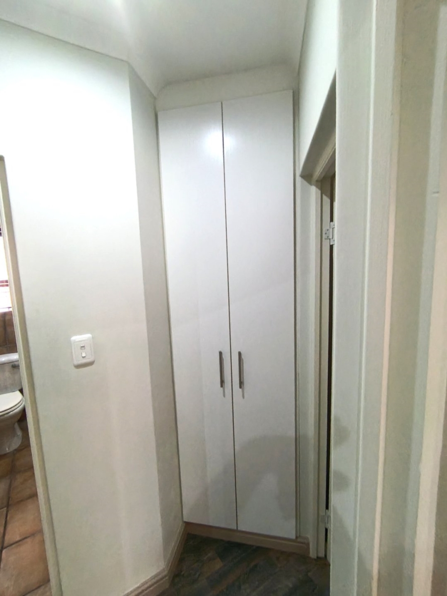 4 Bedroom Property for Sale in Herolds Bay Western Cape